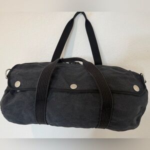 Vintage GAP Black Duffle Bag Weekender Travel Handles Crossbody Canvas Pockets